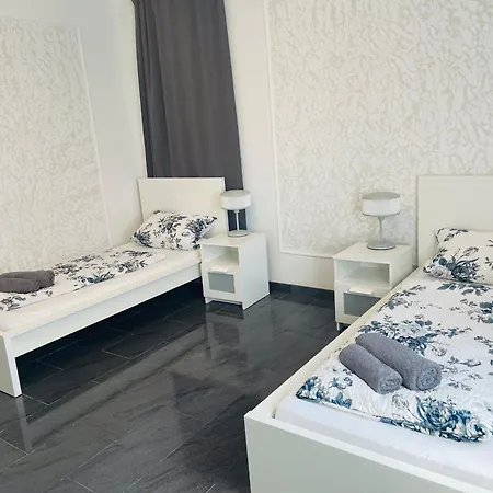 Shelby דירה גארבסן